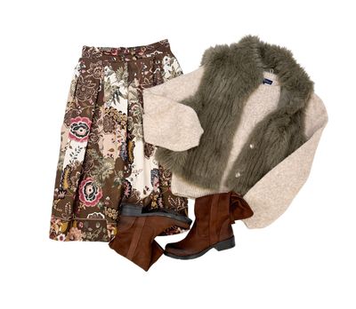 Herbstlicher Baumwollrock MARTA DU CHATEAU, Grobstrickpullover RED BUTTON, Fakefur Weste khaki RINOundPELLE, Lederstiefel reduziert ITALIEN