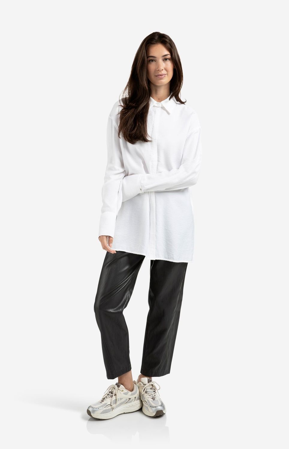 01-201172 pure weiß Lange Bluse mit abnehmbarem Kragen und Bündchen YAYA