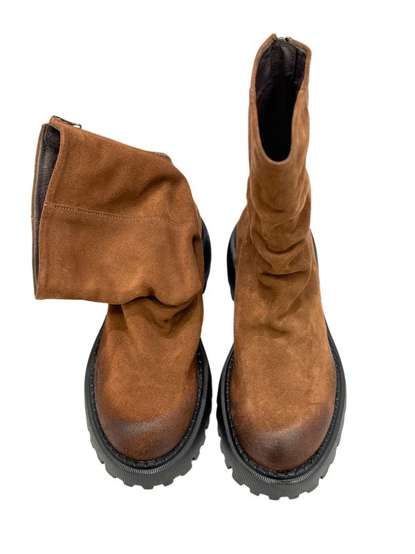 74481 Wildlederstiefel cognac LAZAMANI
