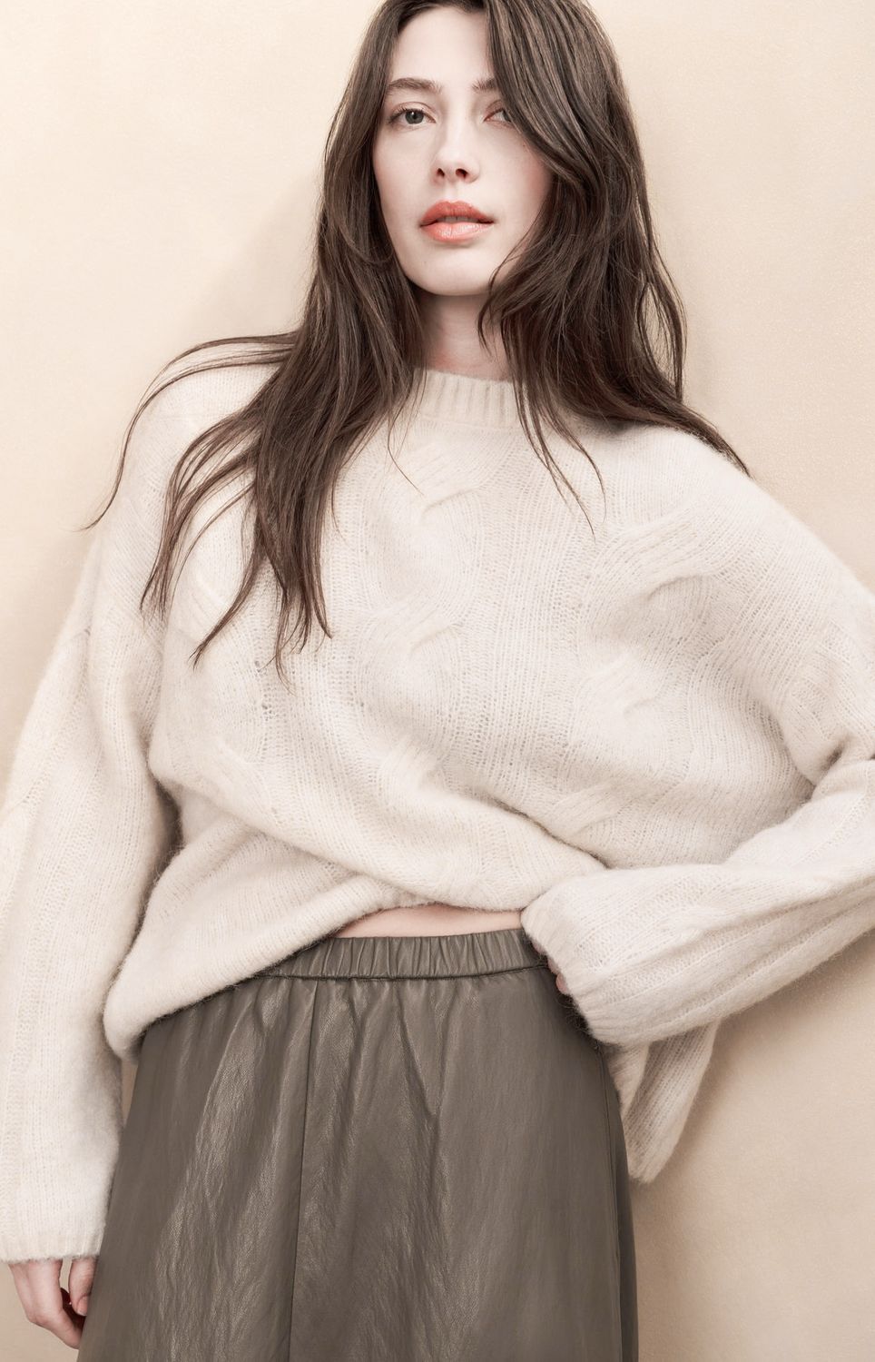 01-000520-99035 wool white weicher Pullover mit Zopfmuster YAYA