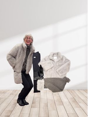 federleichte kuschelige Fake Fur Jacke und Umhänge Bag light grey YAYA, Slim Jeans black BLUE MONKEY, Lederstiefel black REDUZIERT