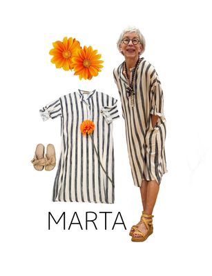 Legeres Streifenkleid und Pantoletten MARTA DU CHATEAU