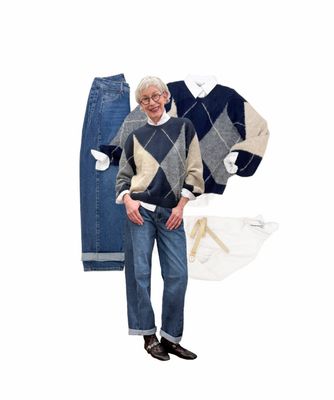 Barreljeans CAYLA mid stone und Rhombenpullover navy RED BUTTON, Basicbluse weiß ICHI, Gürtel YAYA