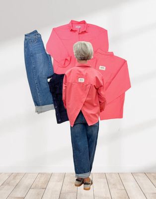 Bluse coral mit Rückendetail ICHI, Boucle Cardigan navy ICHI, Caylan mid blue RED BUTTON