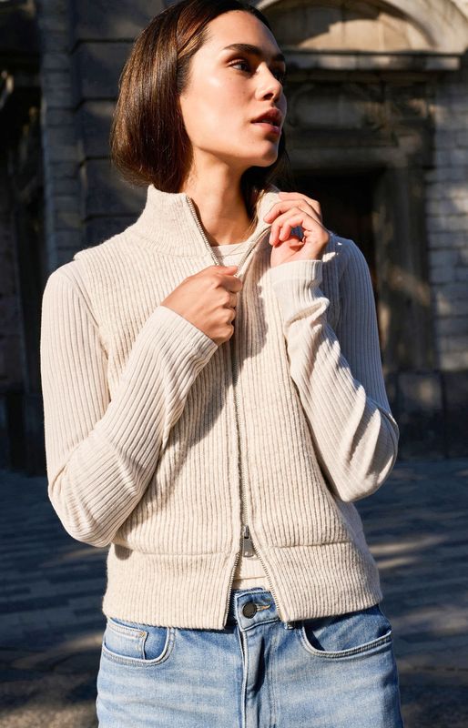 01-010142 heather grey mel.ärmelose Strickweste YAYA