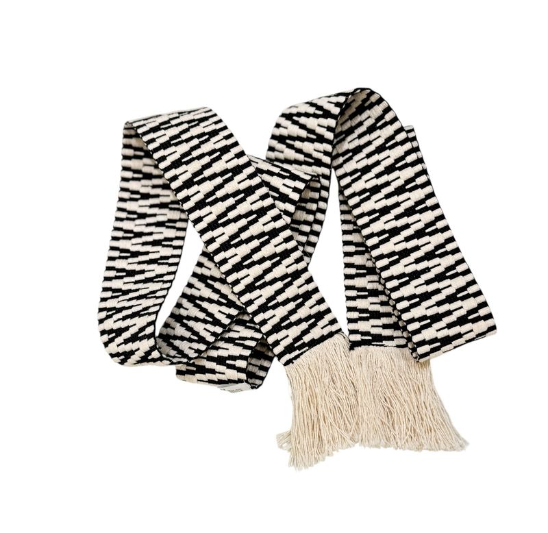 158 Gewebegürtel mit Fransen milk schwarz  EMILY VAN DEN BERGH