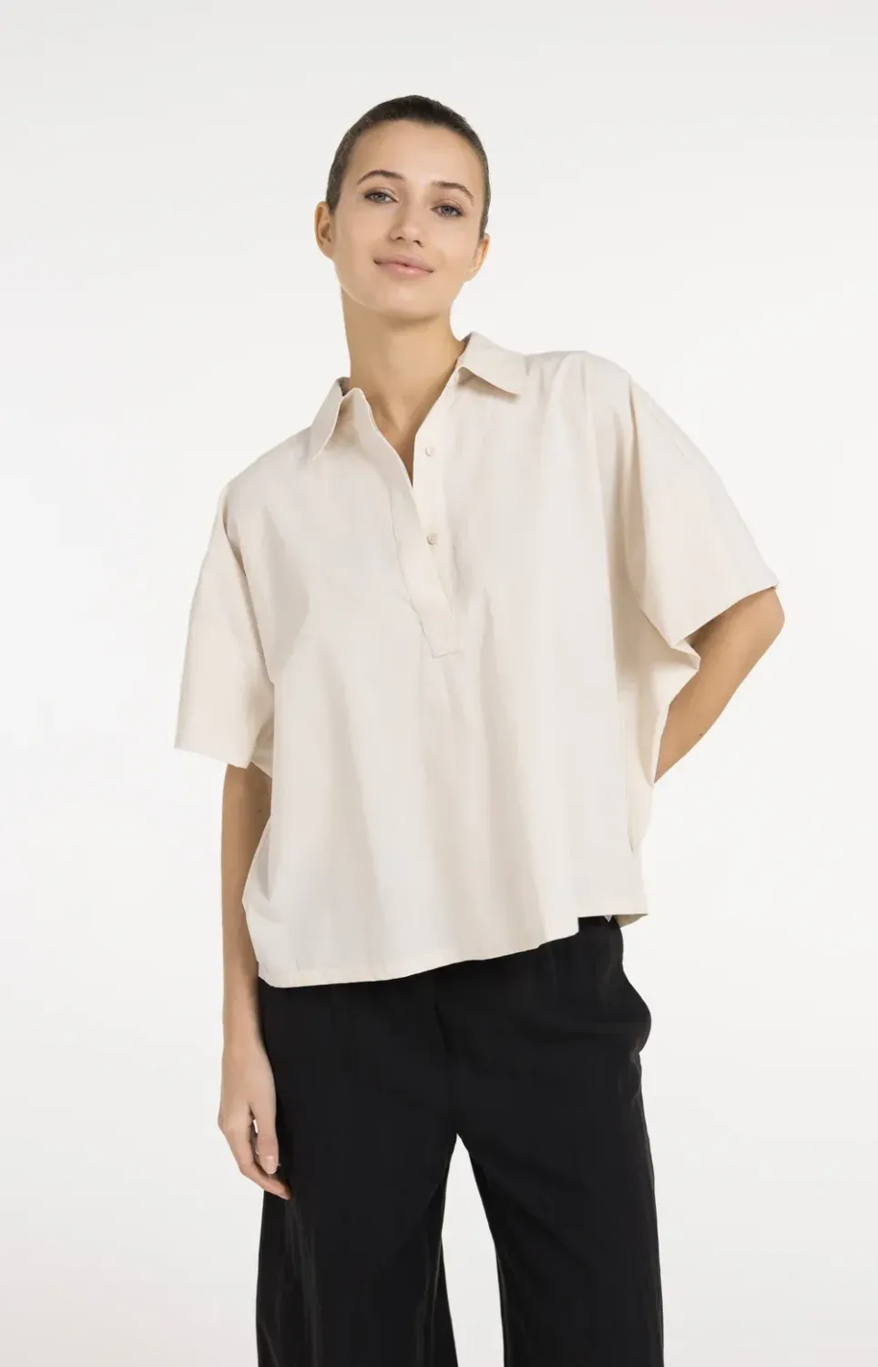 01-201220 Oversize-Bluse mit weiten Ärmeln creme YAYA