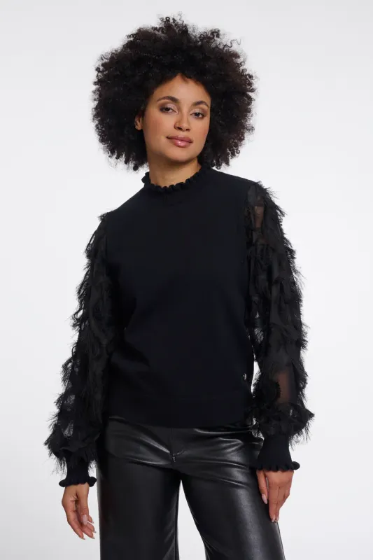 JANIQUE femininer Pullover mit fedrigen leicht transparenten Ärmeln black RINO&PELLE JANIQUE femininer Pullover mit fedrigen leicht transparenten Ärmeln black RINO&PELLE