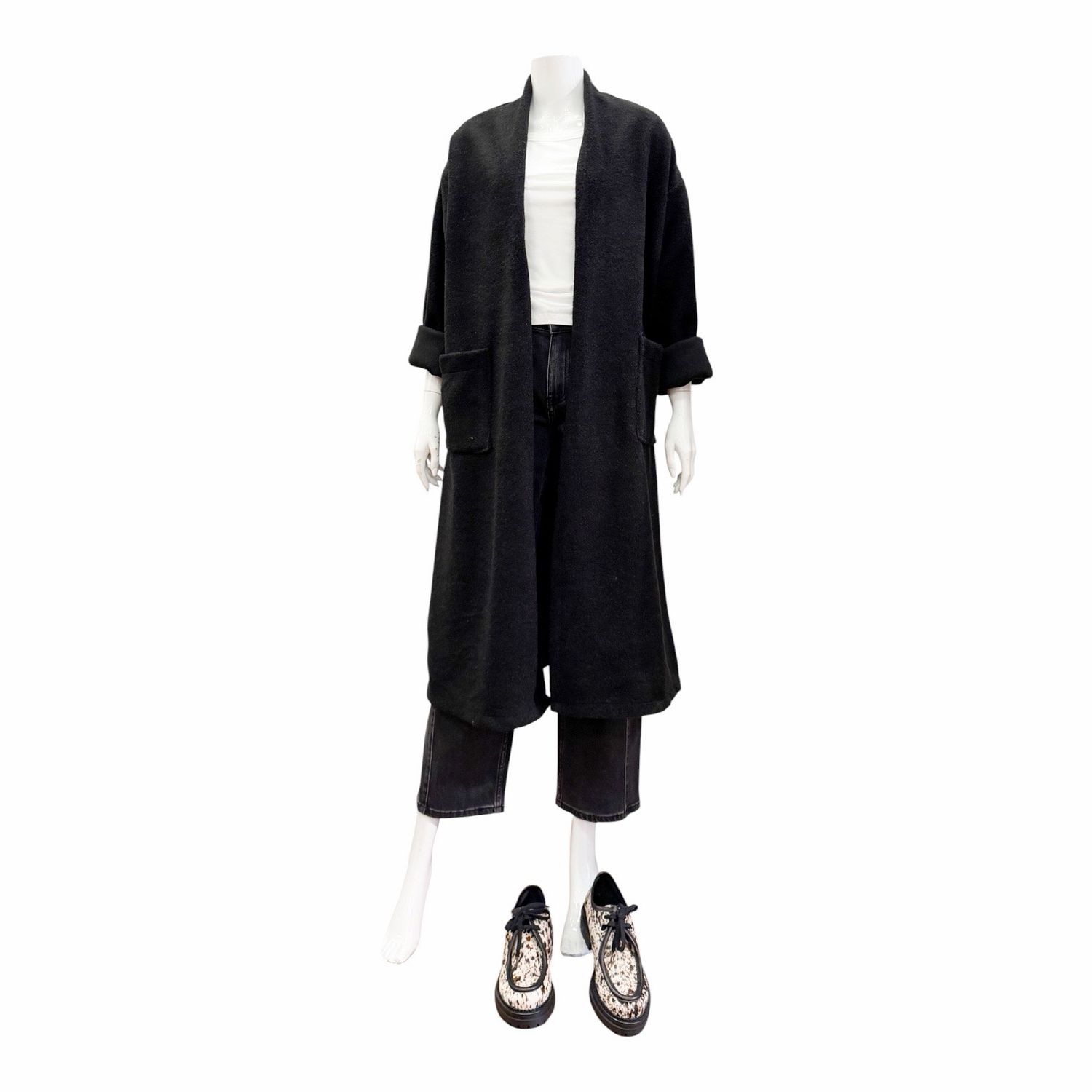 Kuscheliger leichter Oversize Strickgewebe Mantel black ZWILLINGSHERZ - Gr. 36-44 Kuscheliger leichter Oversize Strickgewebe Mantel black ZWILLINGSHERZ - Gr. 36-44