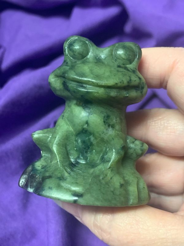 Serpentine Frog On Lilly Pad Carving
