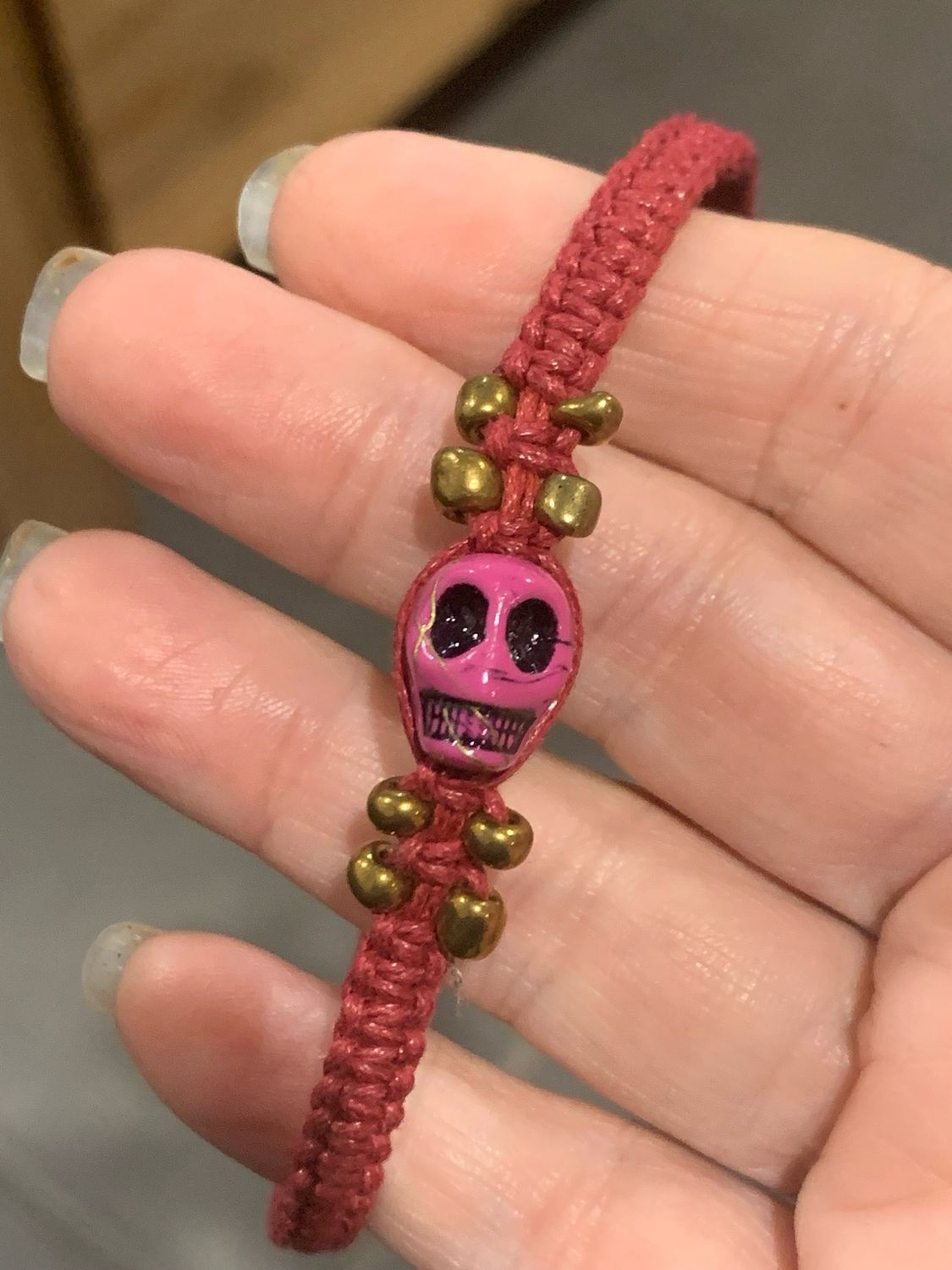 SKULL MACRAMÉ AJUSTABLE BRACELET RED - Pink Skull