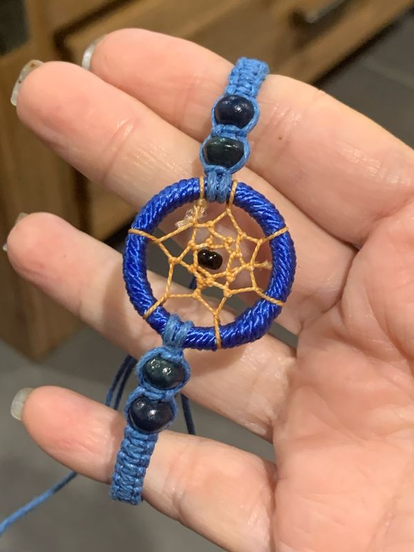 DREAM CATCHER MACRAMÉ AJUSTABLE BRACELET - Blue