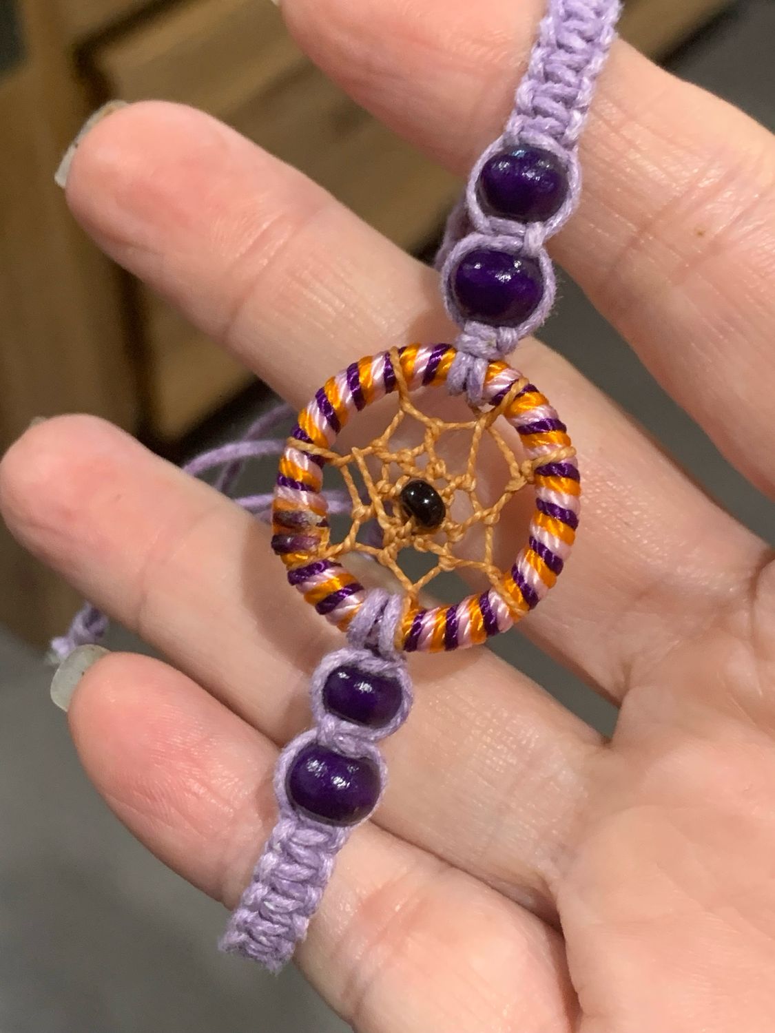 DREAM CATCHER MACRAMÉ AJUSTABLE BRACELET - Purple stripe