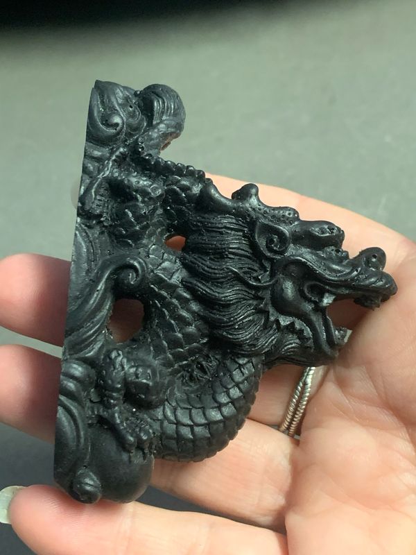 BLACK TOURMALINE CHINESE DRAGON CARVING - 7.4 cm