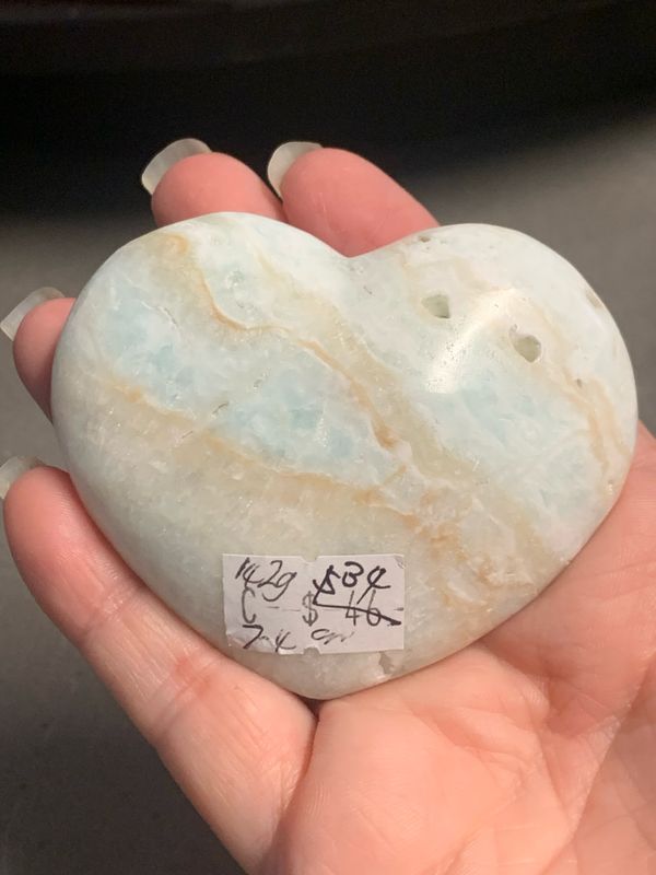 CARIBBEAN CALCITE HEART - 142 g
