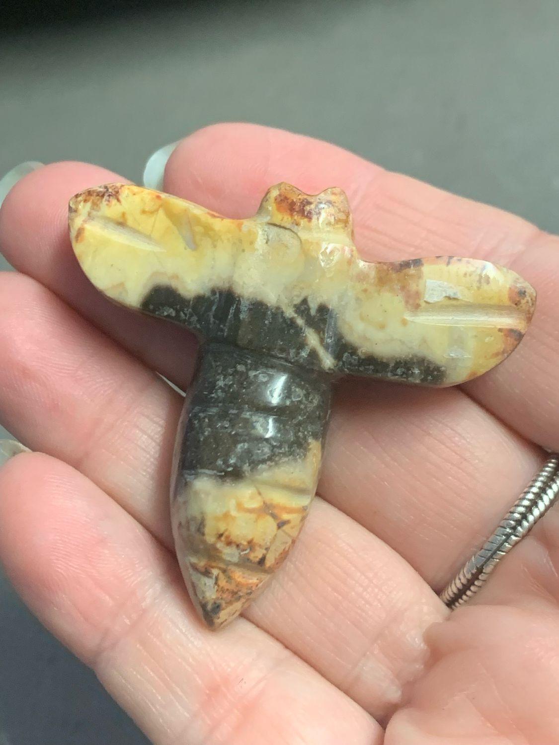 BUMBLEBEE BEE CARVING - 10g