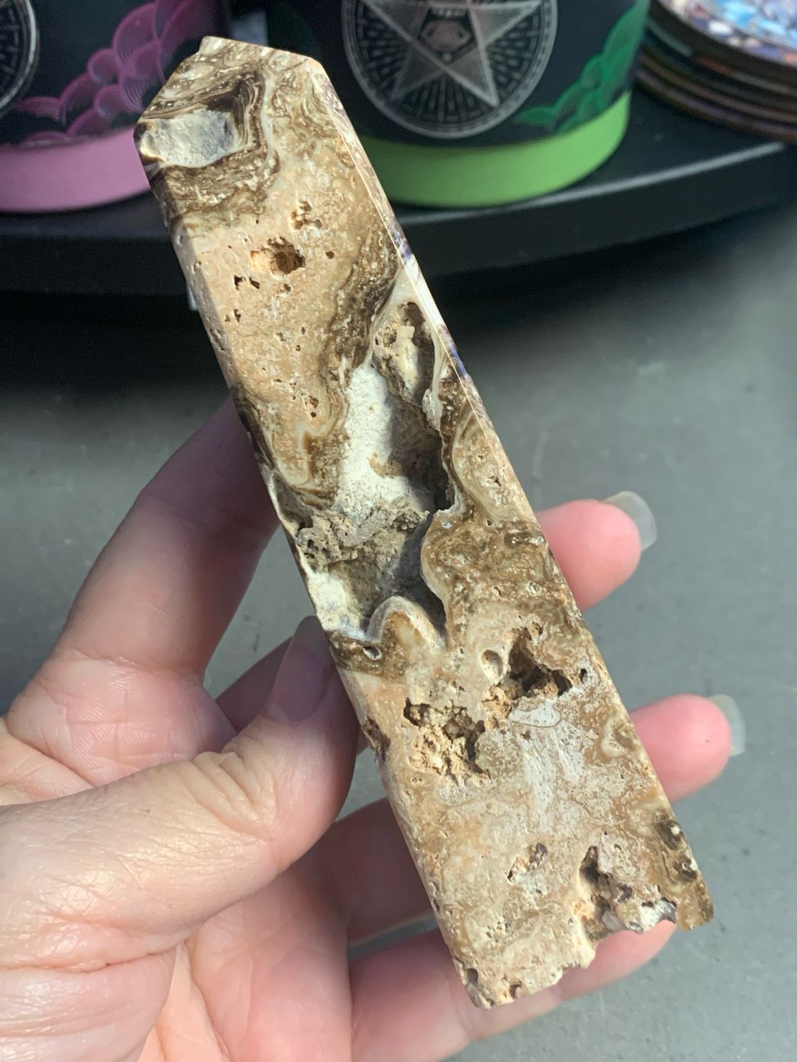 CHOCOLATE CALCITE TOWER - 226 g