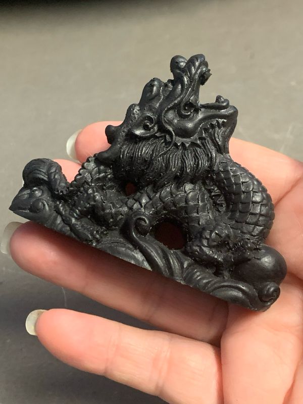 BLACK TOURMALINE CHINESE DRAGON CARVING - 7.4 cm