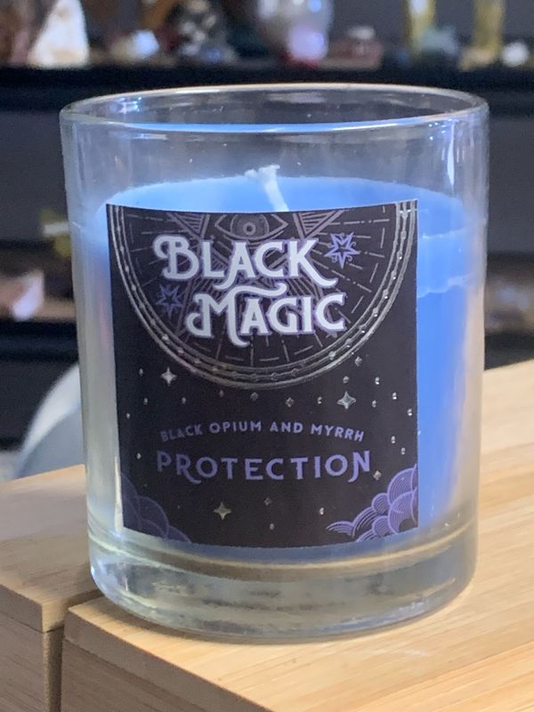 BLACK MAGIC PROTECTION - BLACK OPIUM &amp; MYRRH GLASS CANDLE GIFT BOX - 150 g Wax