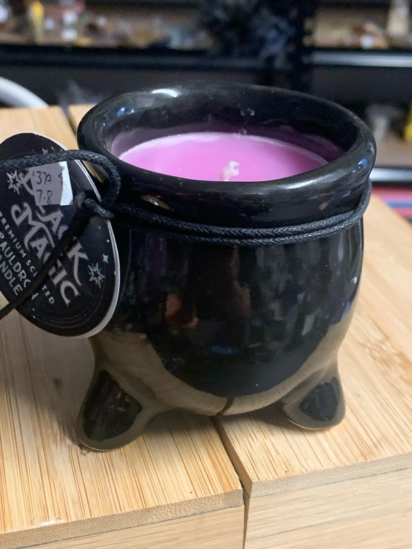 BLACK MAGIC DIVINATION - LAVENDER &amp; ROSEMARY CAULDRON CANDLE - 100g Wax