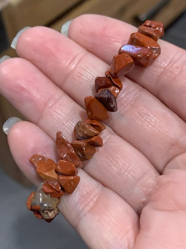 RED JASPER CHIP BRACELET