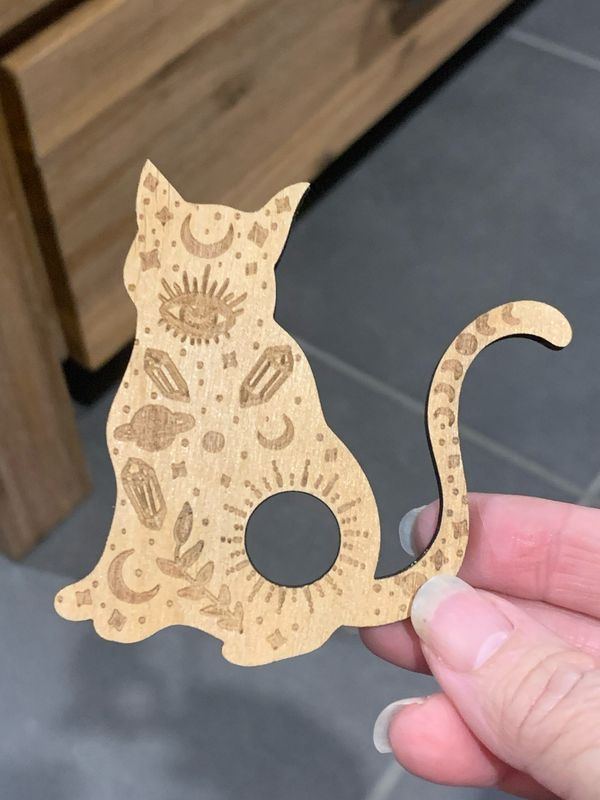 PLANETARY KITTEN WOODEN SPHERE HOLDER - 8cm