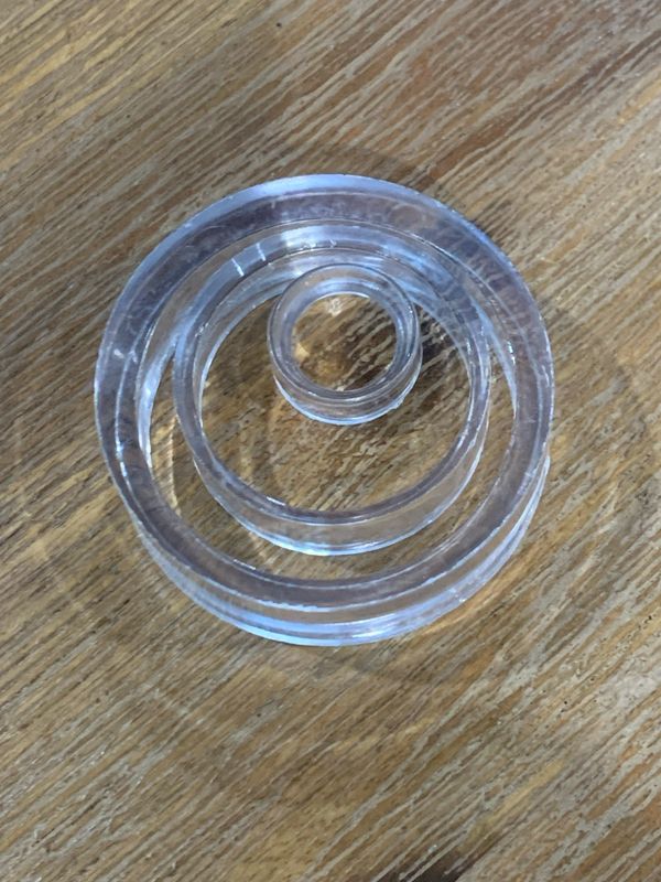 MINI ACRYLIC EGG/SPHERE STAND/HOLDER - 1.5cm