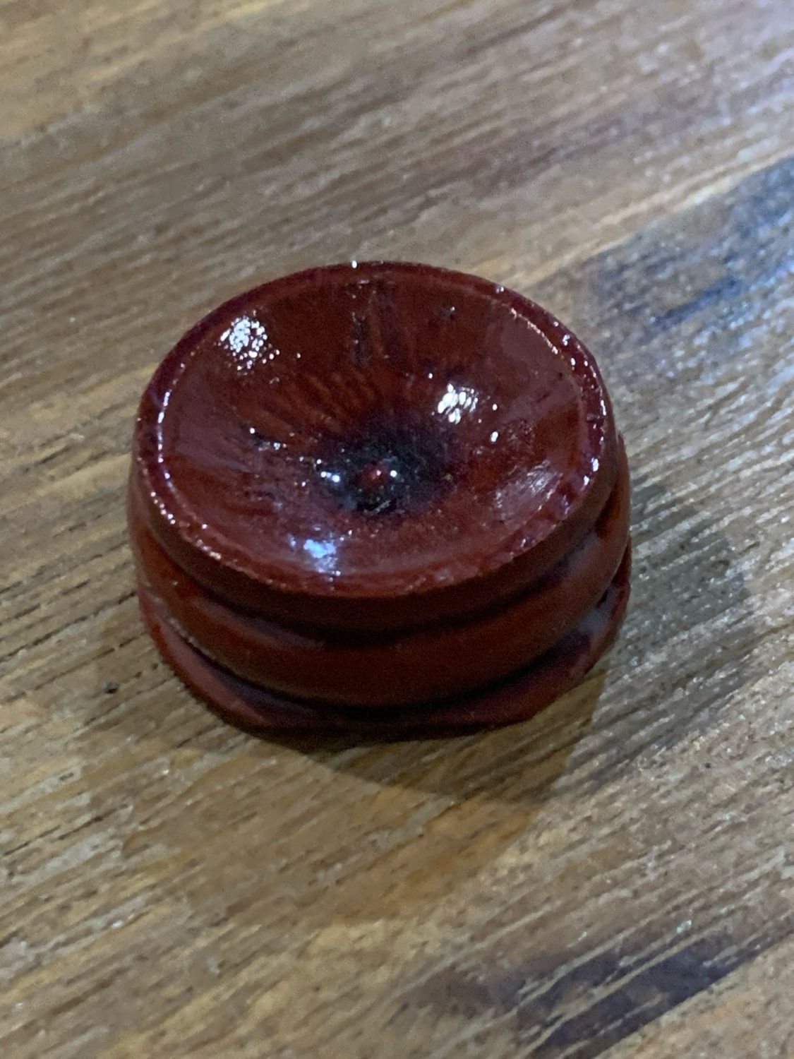 SMALL WOODEN SPHERE HOLDER/STAND 3cm