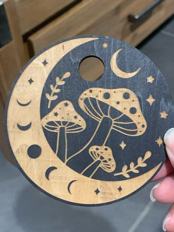 MUSHROOM MOON PHASES WOODEN SPHERE HOLDER - 9.5cm