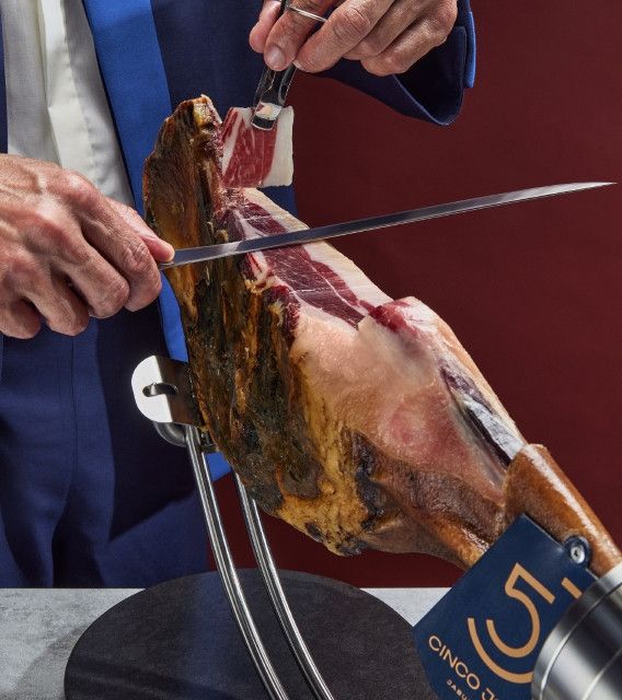 CINCO JOTAS, bone-in acorn-fed iberico Iberian [Paleta Ibérica] (9-12 lb)