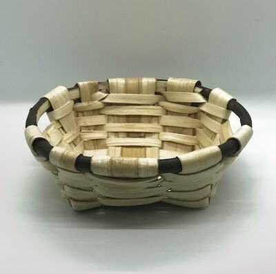 Basque bread basket [Sagartoky Canasta sidrería]