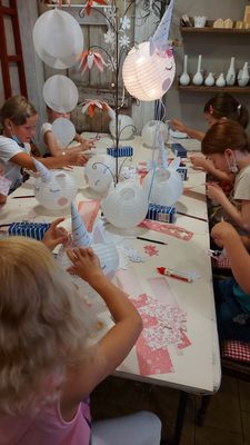 Kinderferienkurse im Zinnoberrot