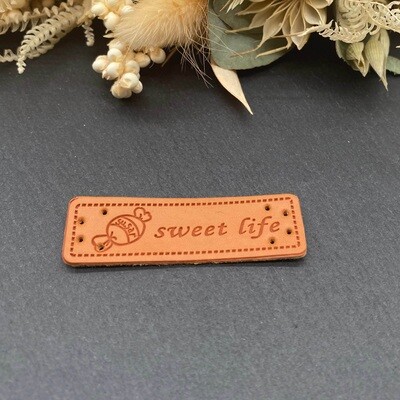 Kunstleder Label »sweet life« 4 × 1,5 cm Kunstleder Label »sweet life« 4 × 1,5 cm