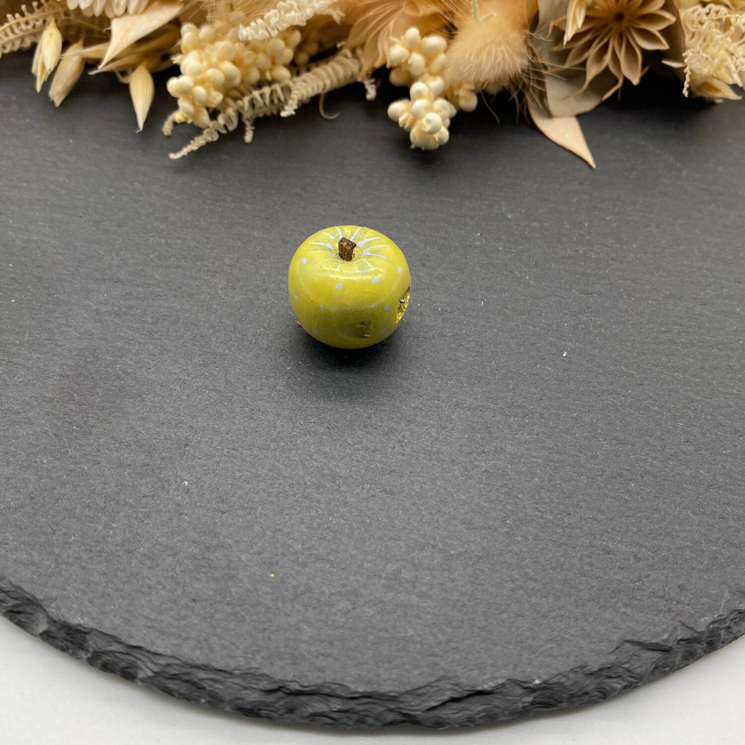 Knopf (Holz) Apfel grün - 20 × 17 mm