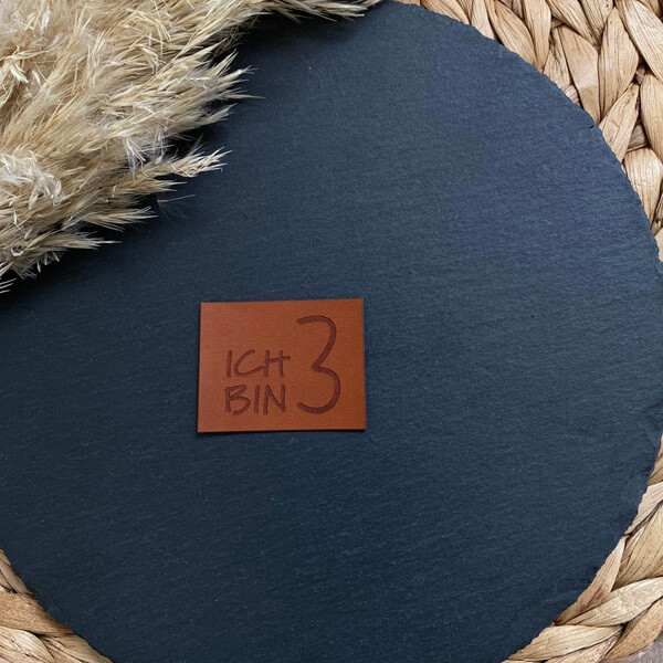 Kunstleder Label ICH BIN 3 4,5 × 3,5 cm