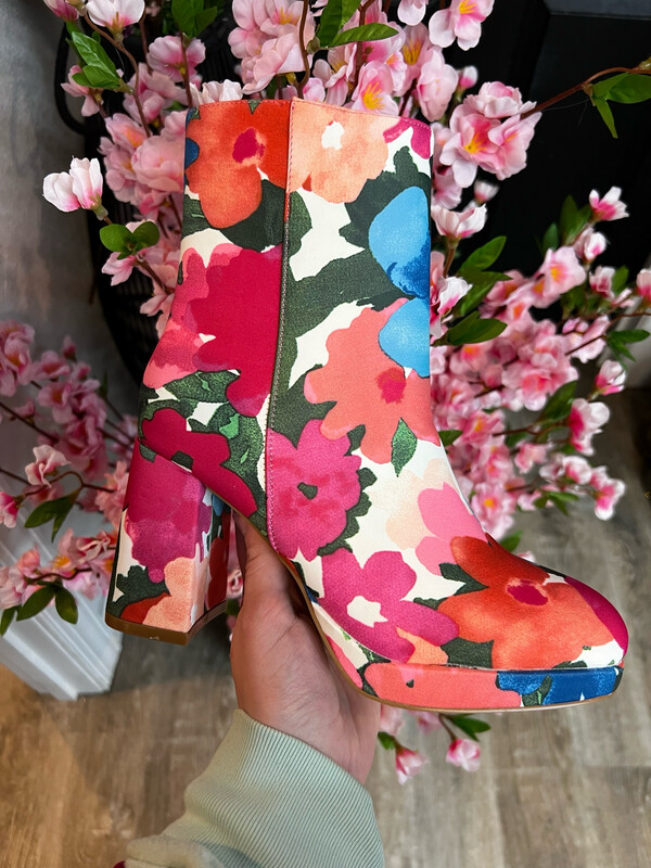 Slug Bug Boots Flowers