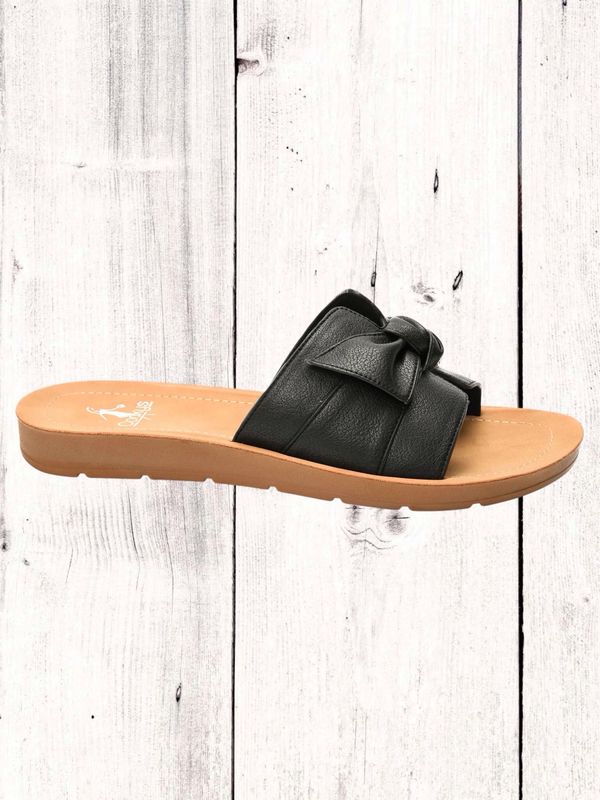 Corkys Rock The Bowt | White
