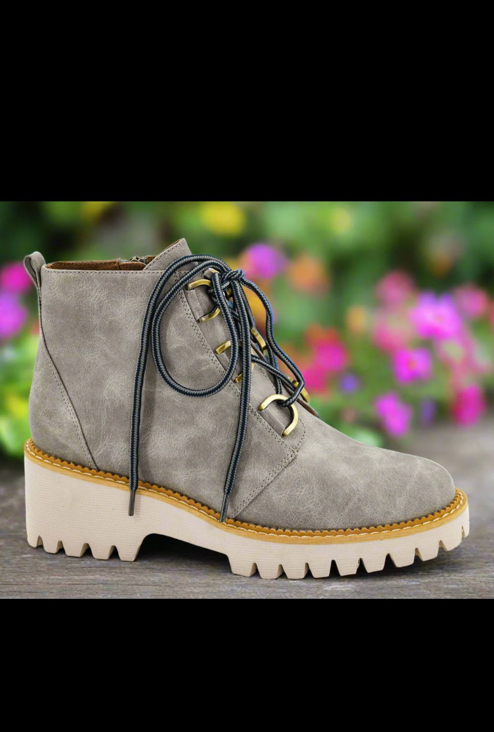 TRAIL RIDE -- LIGHT GRAY