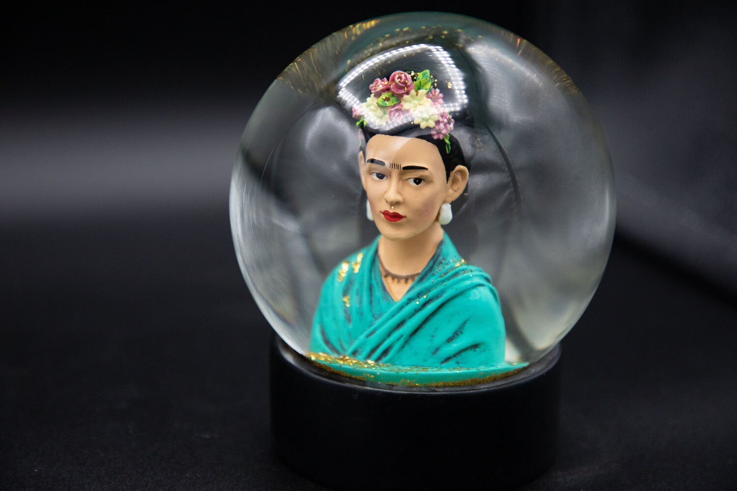 Frida Snow Globe