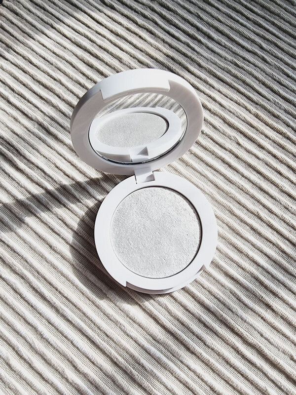 Cream-To-Powder Highlighter - Alaska