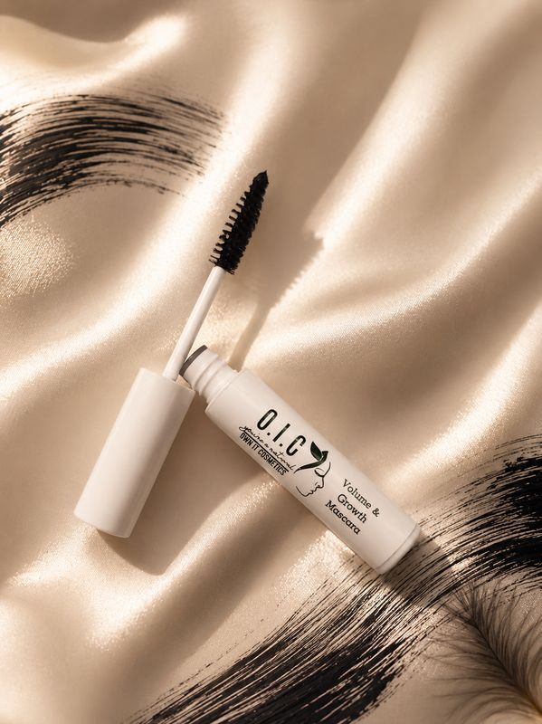 Volume &amp; Growth Mascara - Black