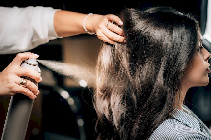 Coupe brushing et soin pour Elle