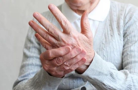 2 séances mains-pieds soulage les douleurs de l'arthrose avec L'Ortho-Bionomy