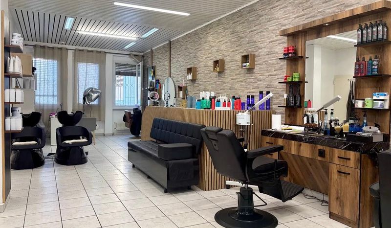 Coupe brushing et soin pour Elle