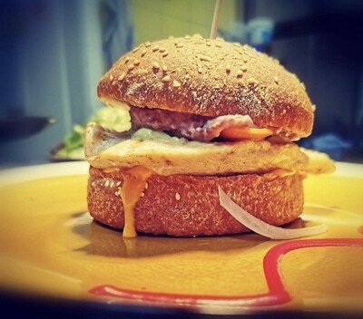 Burger à choix pour 2 personnes - L'Arlequin Bar & Resto