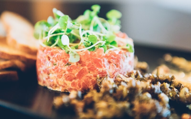 Tartare de bœuf  - L'Arlequin Bar &amp; Resto
