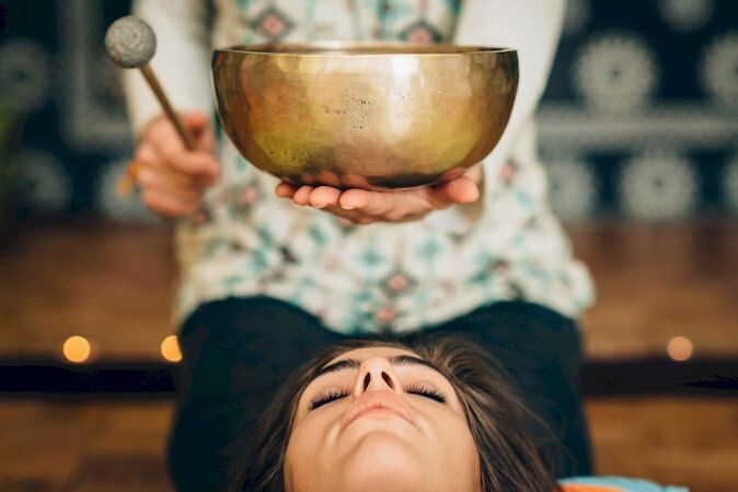 Massage sonore aux bols du Tibet
