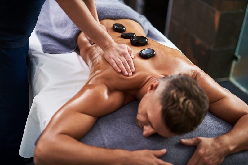Massage aux pierres chaudes 70 min