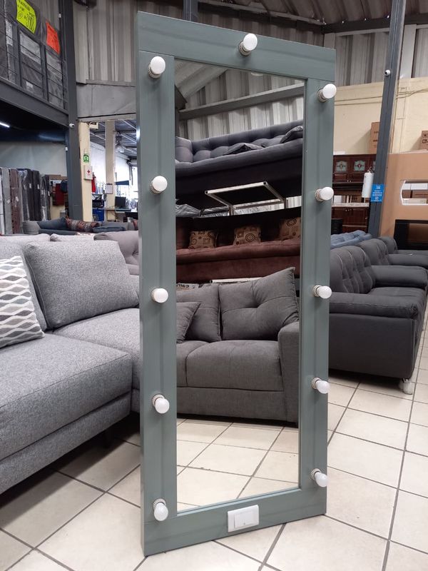 ESPEJO GALANTE TIPO WOLLYWOOD ESPEJO GALANTE TIPO WOLLYWOOD