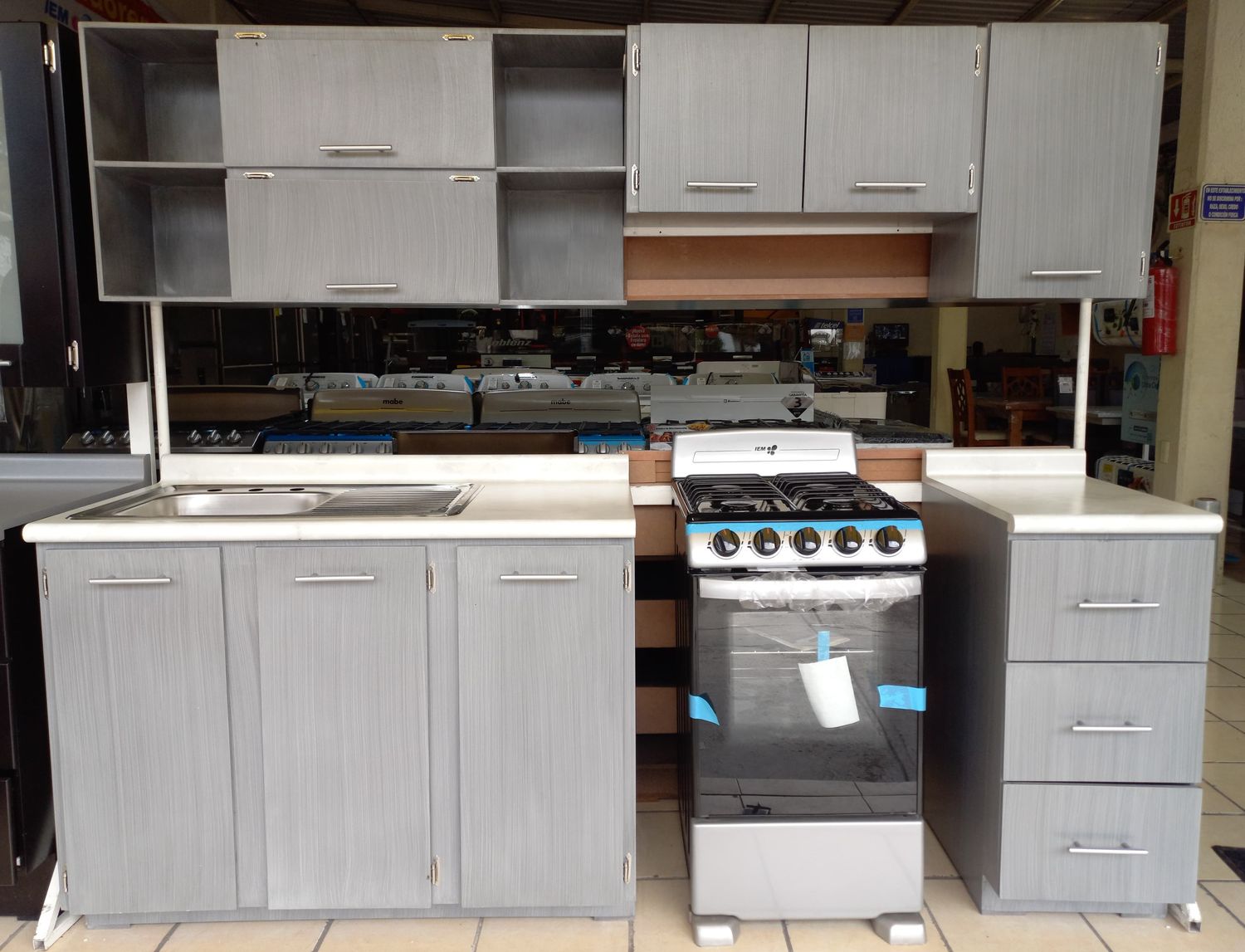 COCINA INTEGRAL BOLIVIA DE 2.40 MTS COCINA INTEGRAL BOLIVIA DE 2.40 MTS